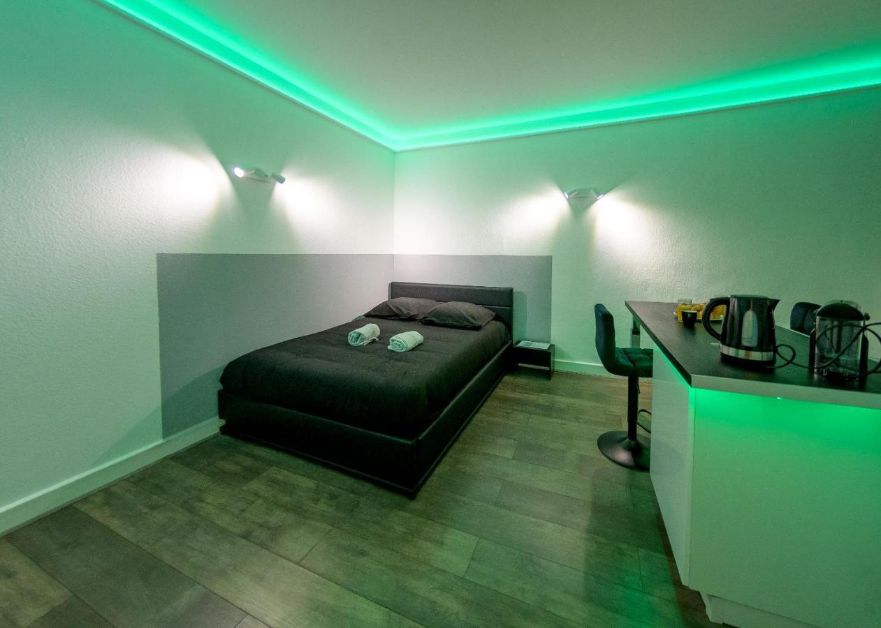 Appart'Hotel De La Gare - Cocooning Montbéliard Екстериор снимка